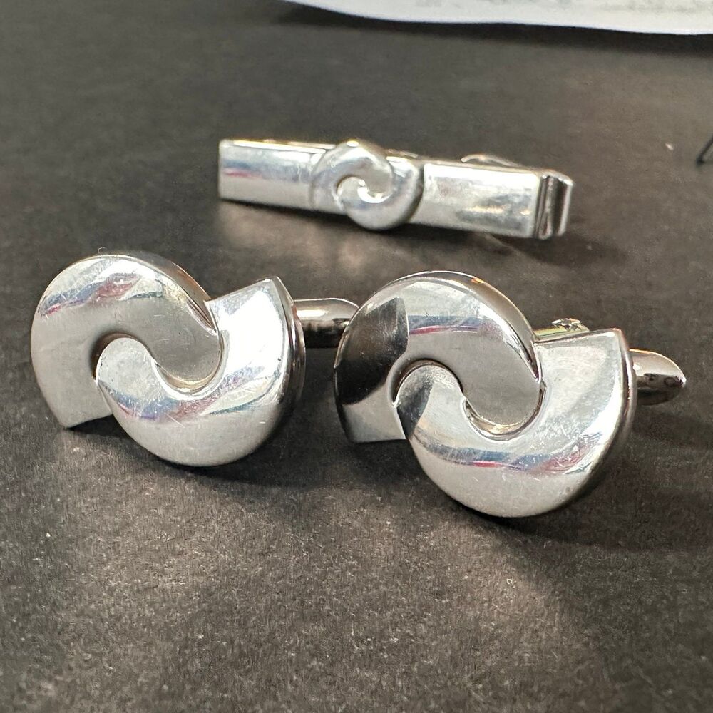 Vintage 1960s Men’s Swank Silver Tone Metal Cufflinks and Tie Clasp Set